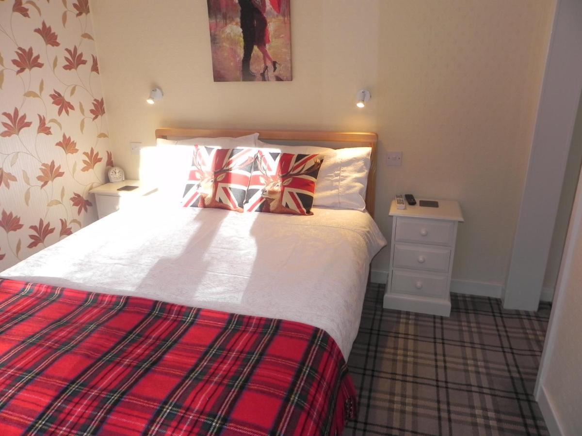 Bed and Breakfast Glenardran House à Crianlarich Extérieur photo